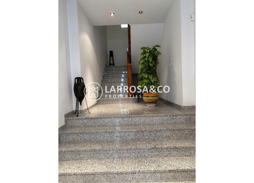 Resale - Semi-detached house - Formentera del Segura - Pueblo 5
