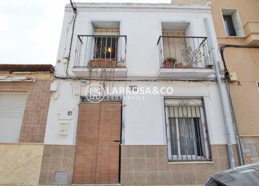 Resale - Semi-detached house - Guardamar del Segura - Centro