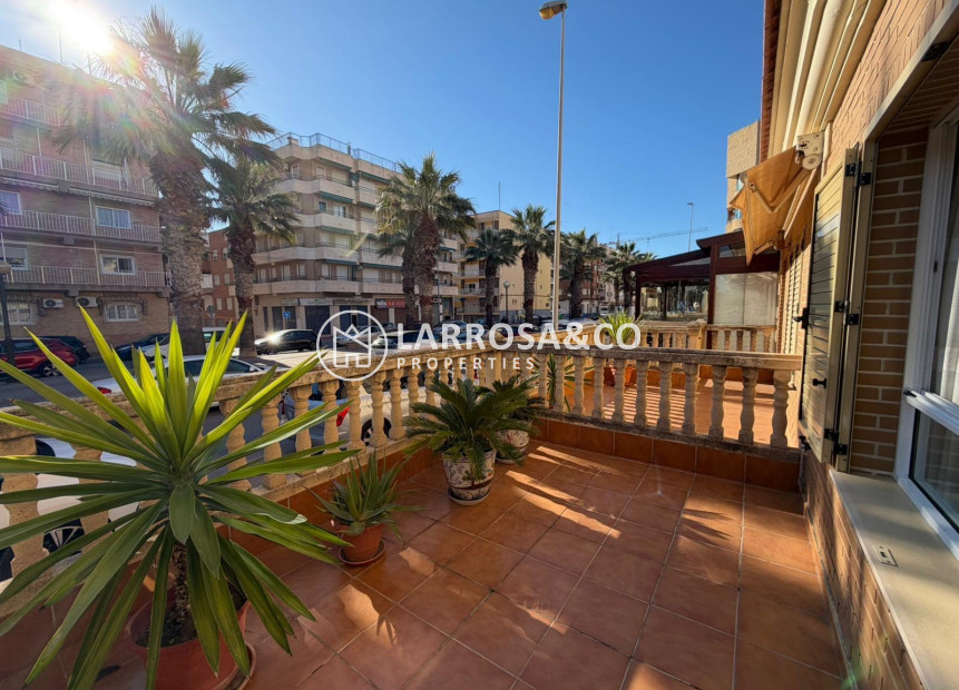 Resale - Semi-detached house - Guardamar del Segura - Pueblo