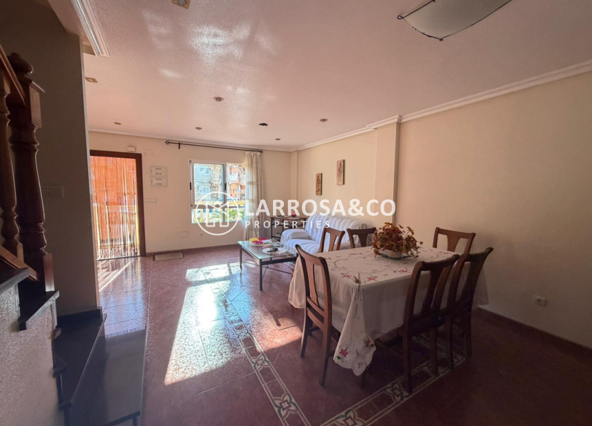 Resale - Semi-detached house - Guardamar del Segura - Pueblo