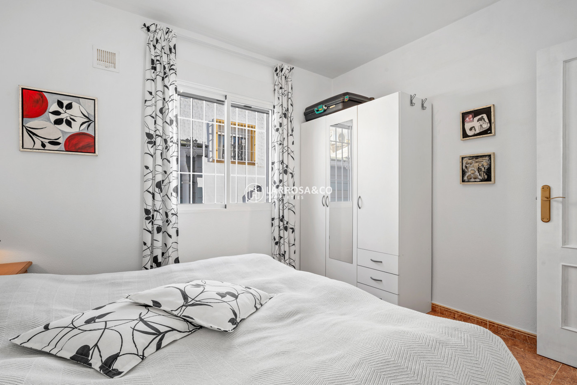 Resale - Semi-detached house - La Marina - Costa Blanca