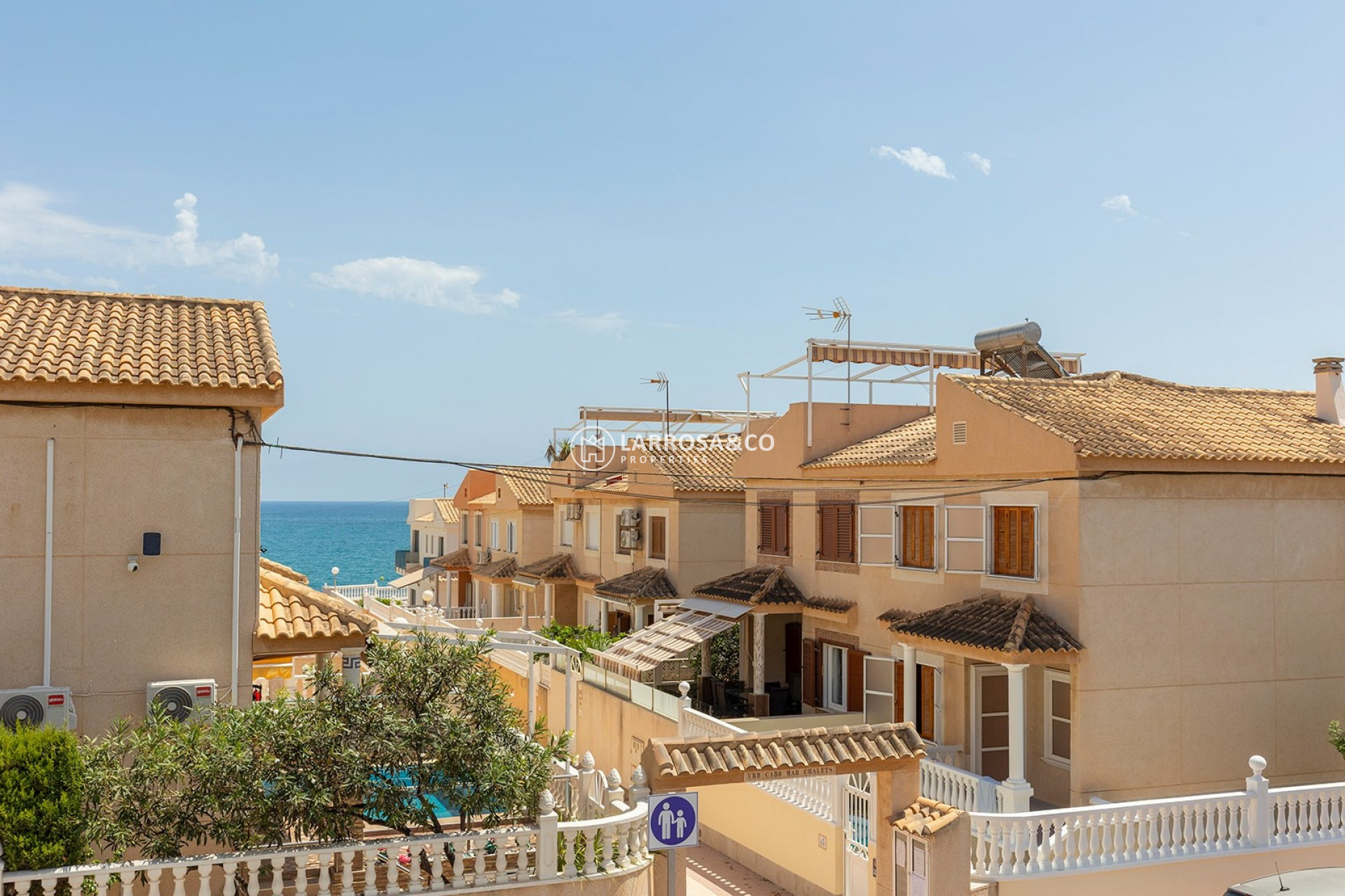 Resale - Semi-detached house - La Mata - Costa Blanca