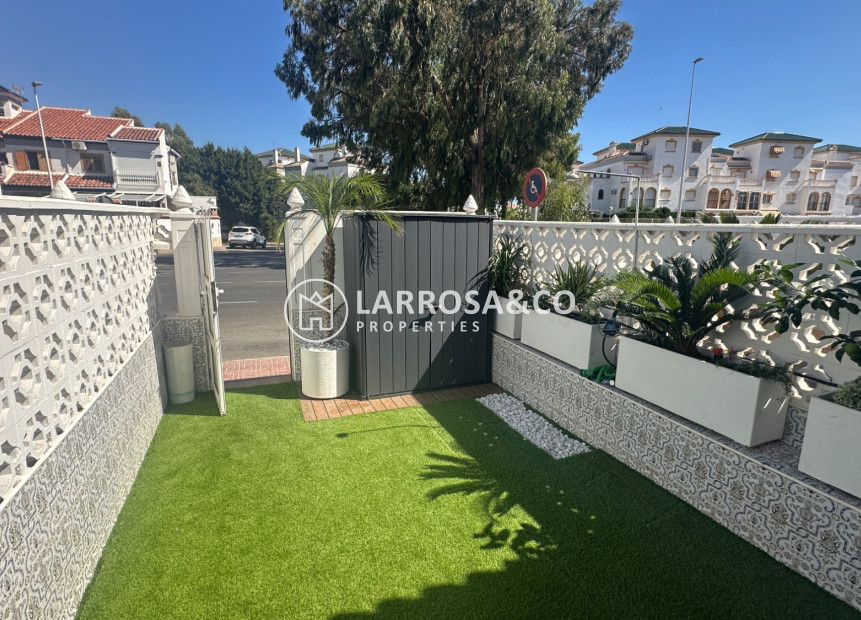 Resale - Semi-detached house - La Mata - Costa Blanca