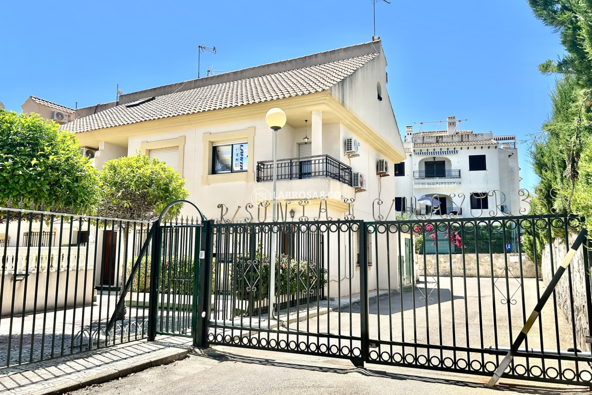Resale - Semi-detached house - La Zenia - Costa Blanca