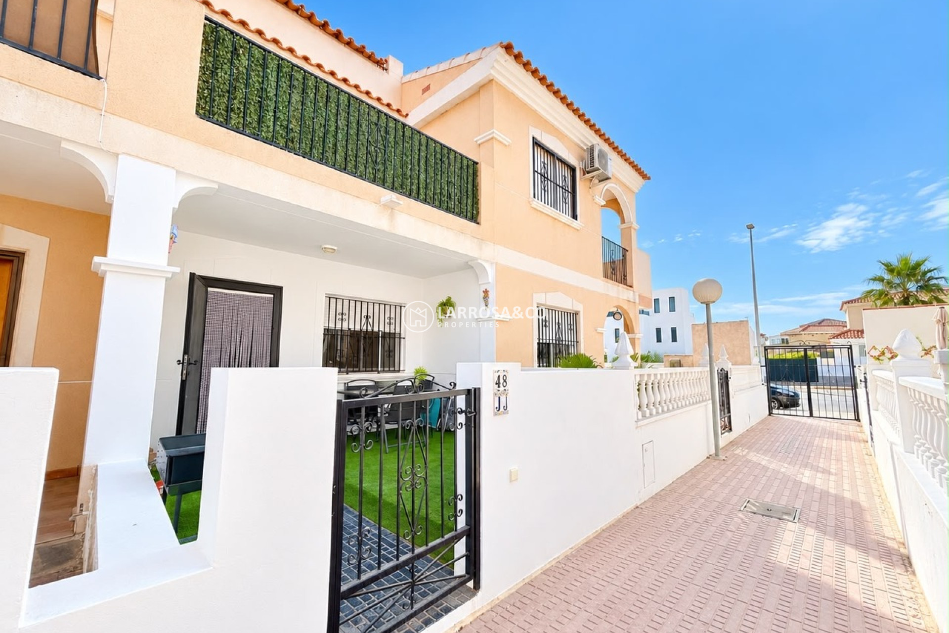 Resale - Semi-detached house - La Zenia - Costa Blanca