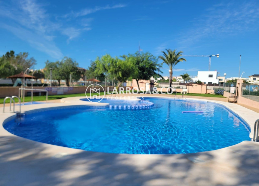 Resale - Semi-detached house - Los Montesinos - Los Montesinos - Urb. La Herrada
