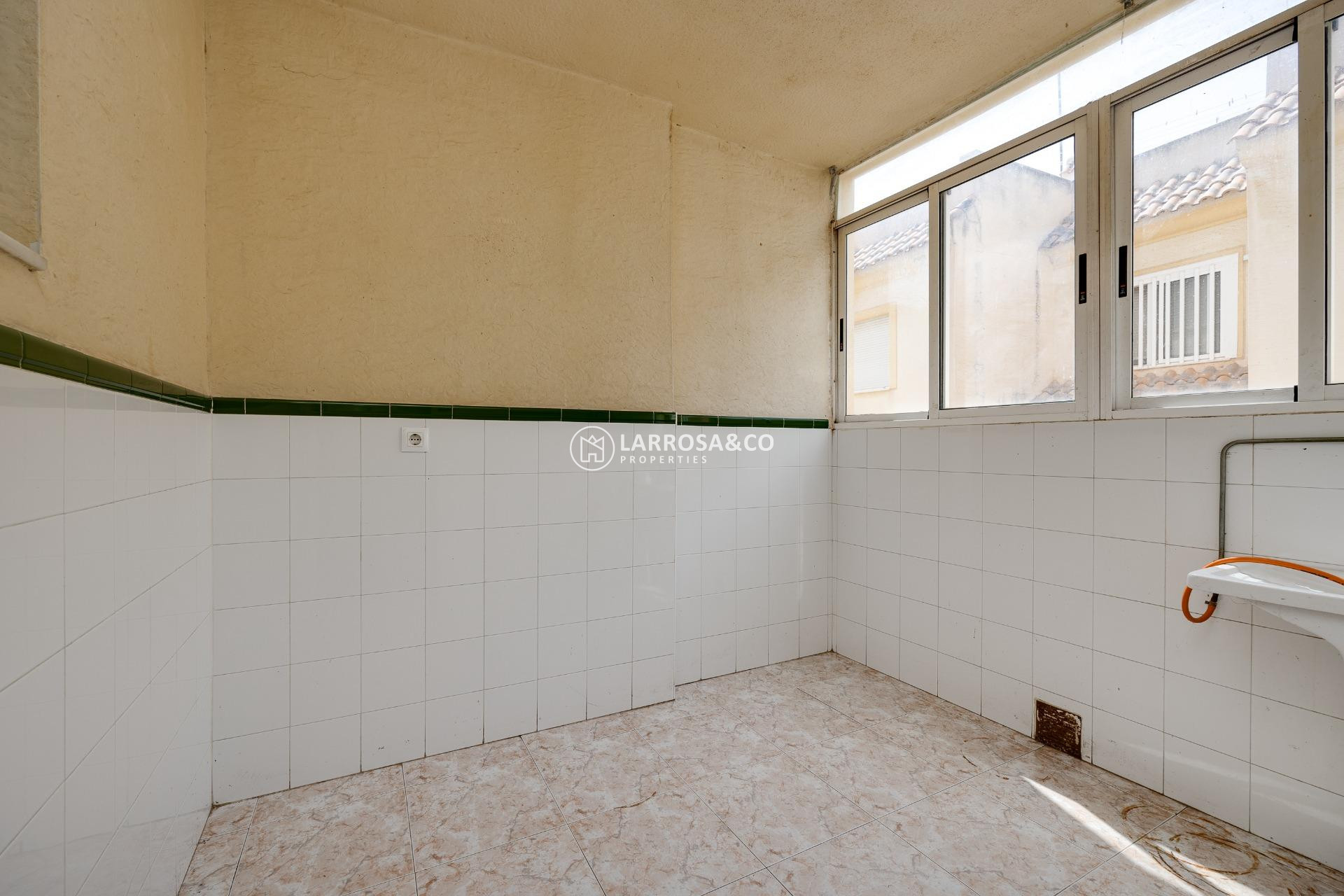 Resale - Semi-detached house - Los Montesinos - Pueblo 8