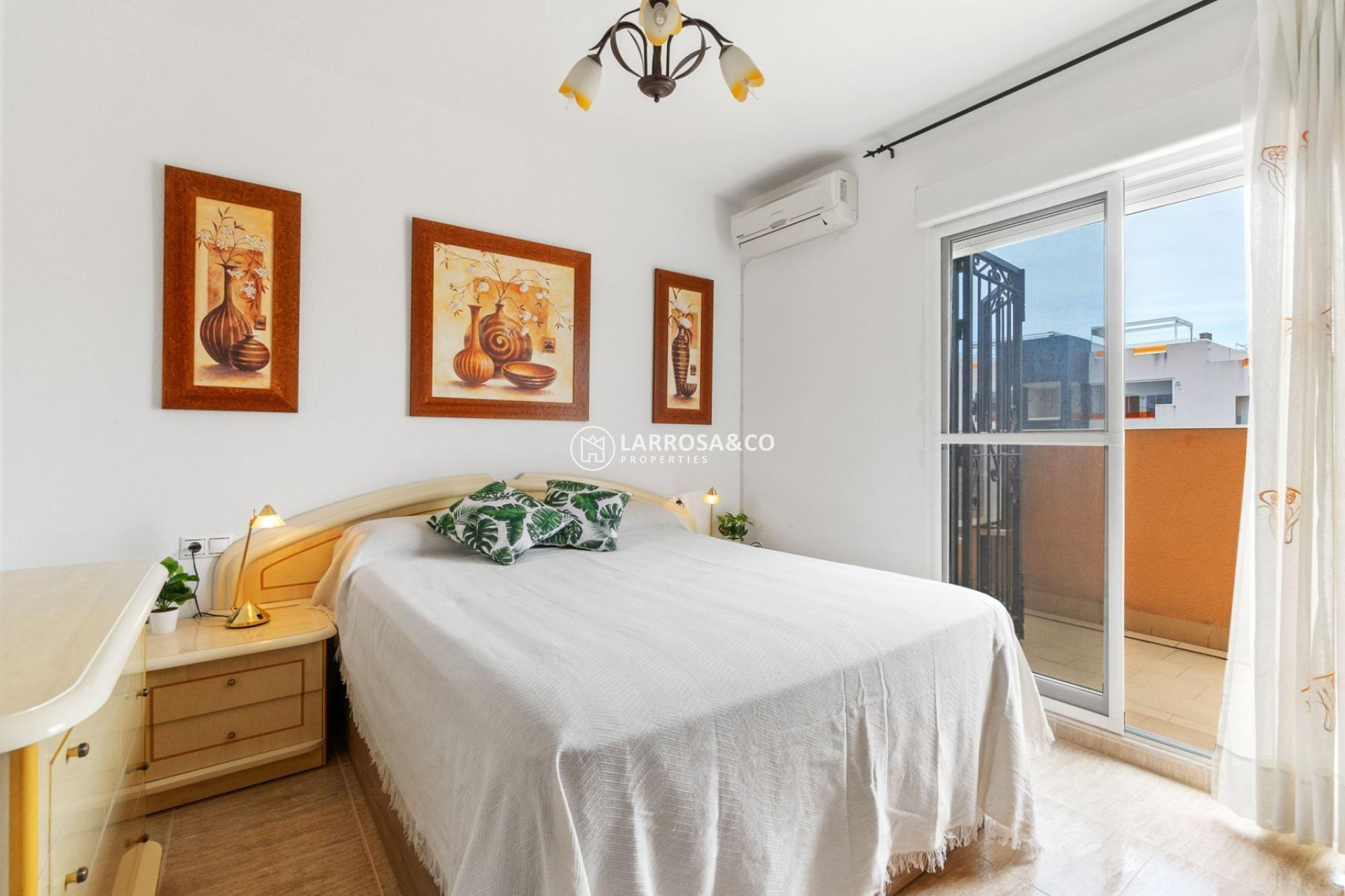 Resale - Semi-detached house - Orihuela costa - Los Altos