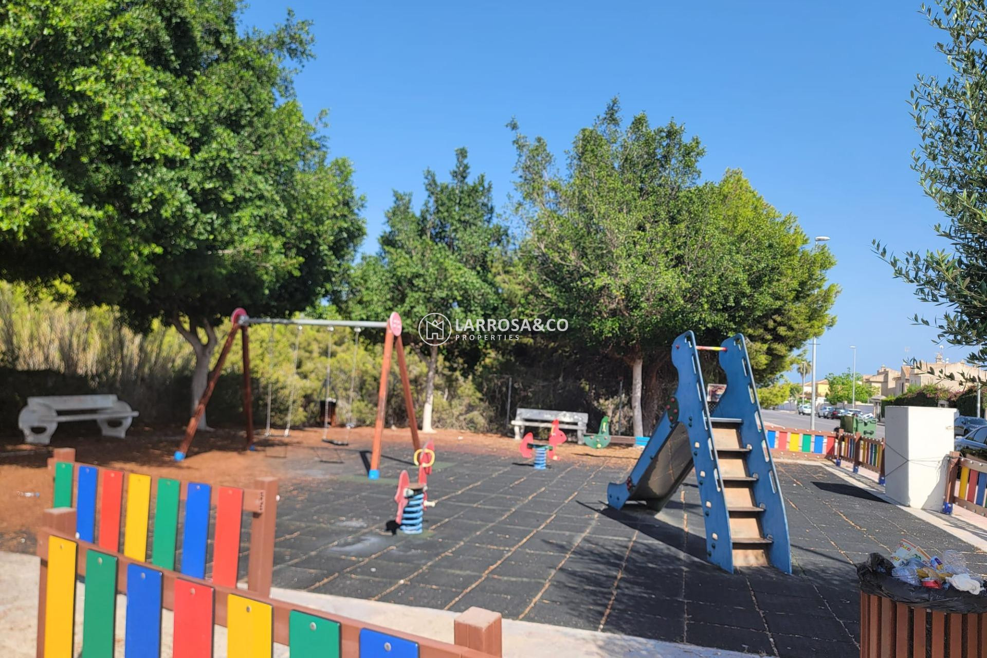 Resale - Semi-detached house - Orihuela costa - Playa Flamenca