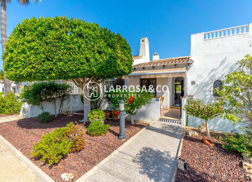 Resale - Semi-detached house - Orihuela costa - Villamartin 