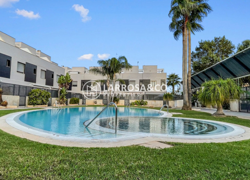 Resale - Semi-detached house - Pilar de la Horadada - Costa Blanca