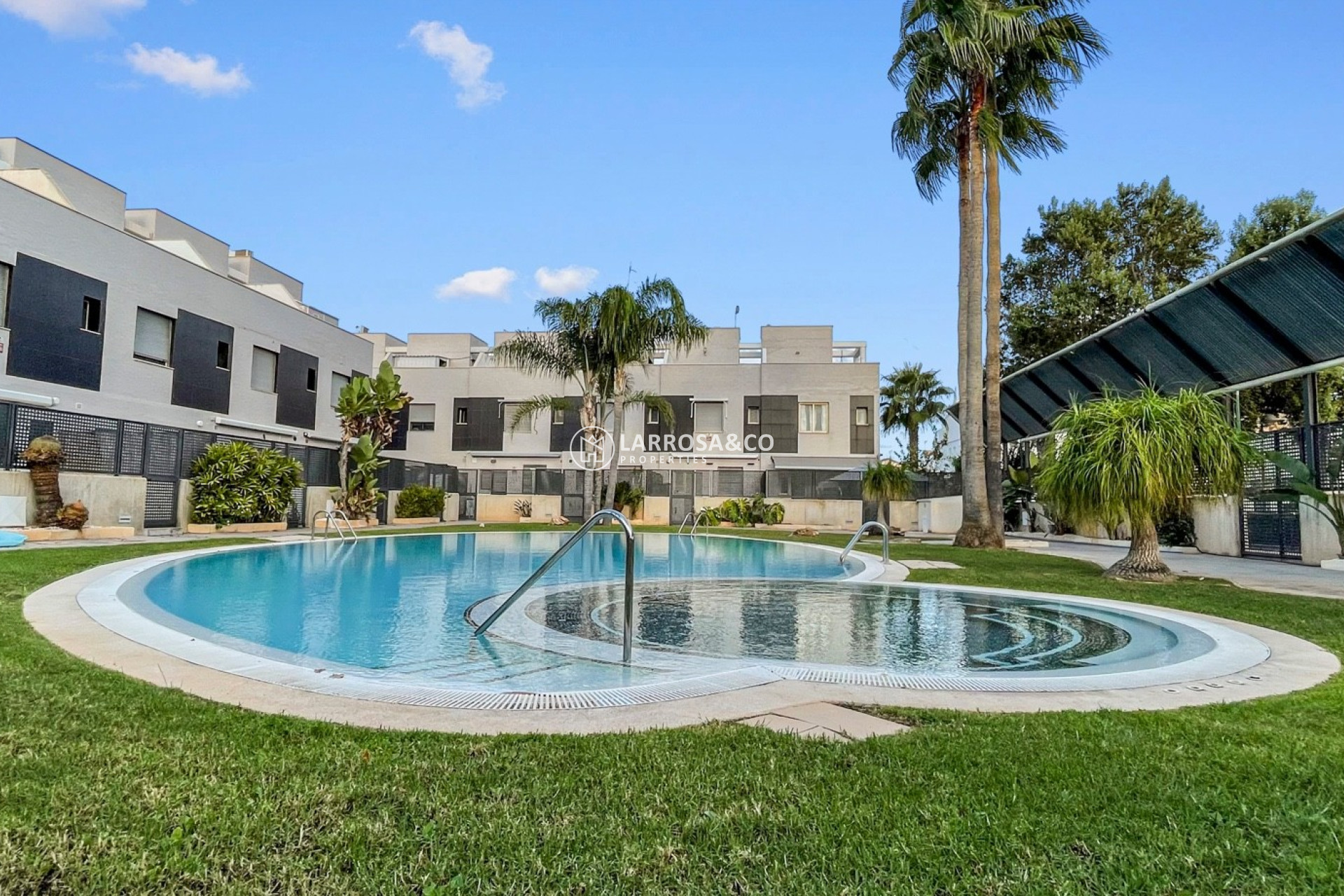 Resale - Semi-detached house - Pilar de la Horadada - Costa Blanca