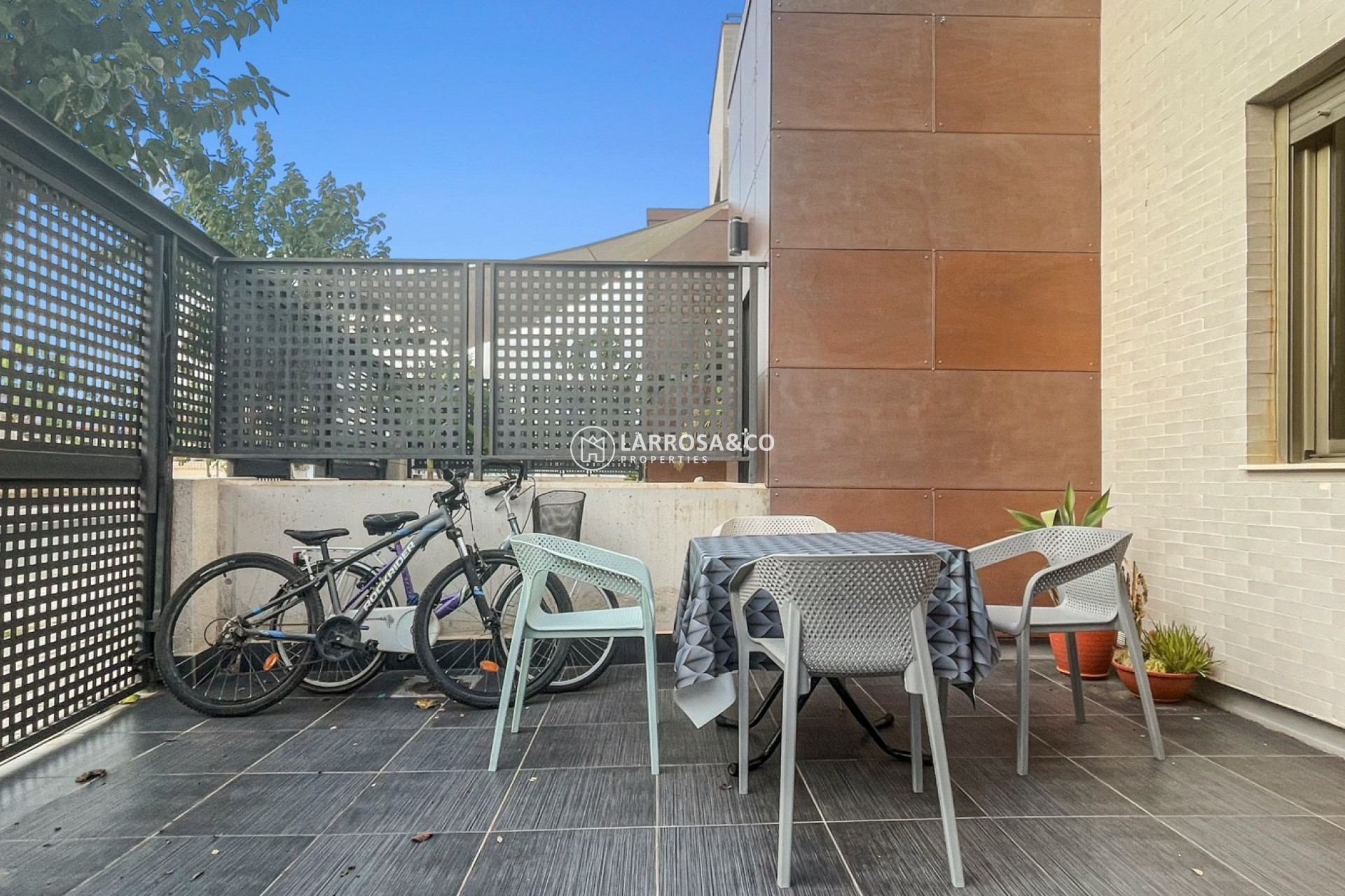 Resale - Semi-detached house - Pilar de la Horadada - Costa Blanca