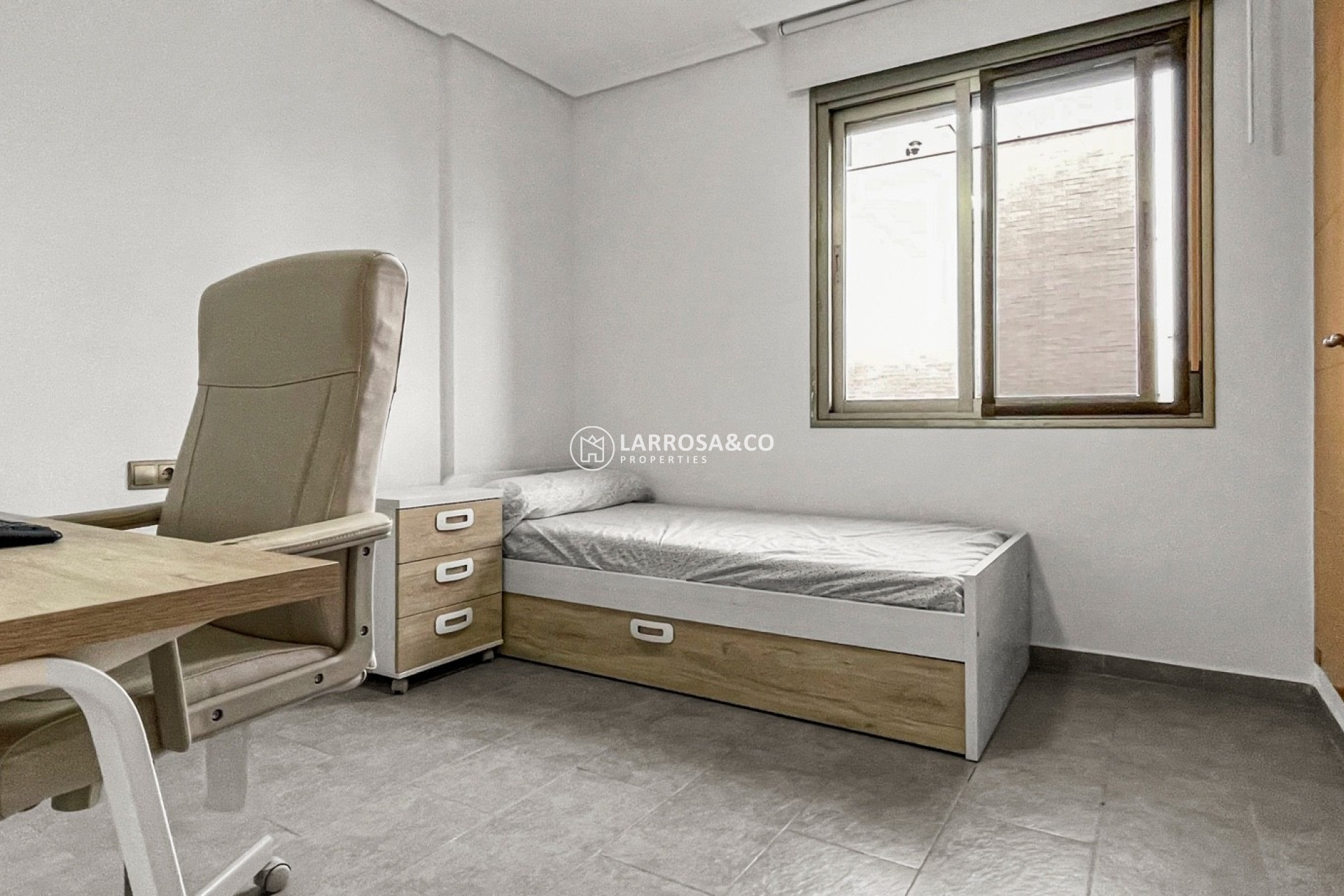 Resale - Semi-detached house - Pilar de la Horadada - Costa Blanca