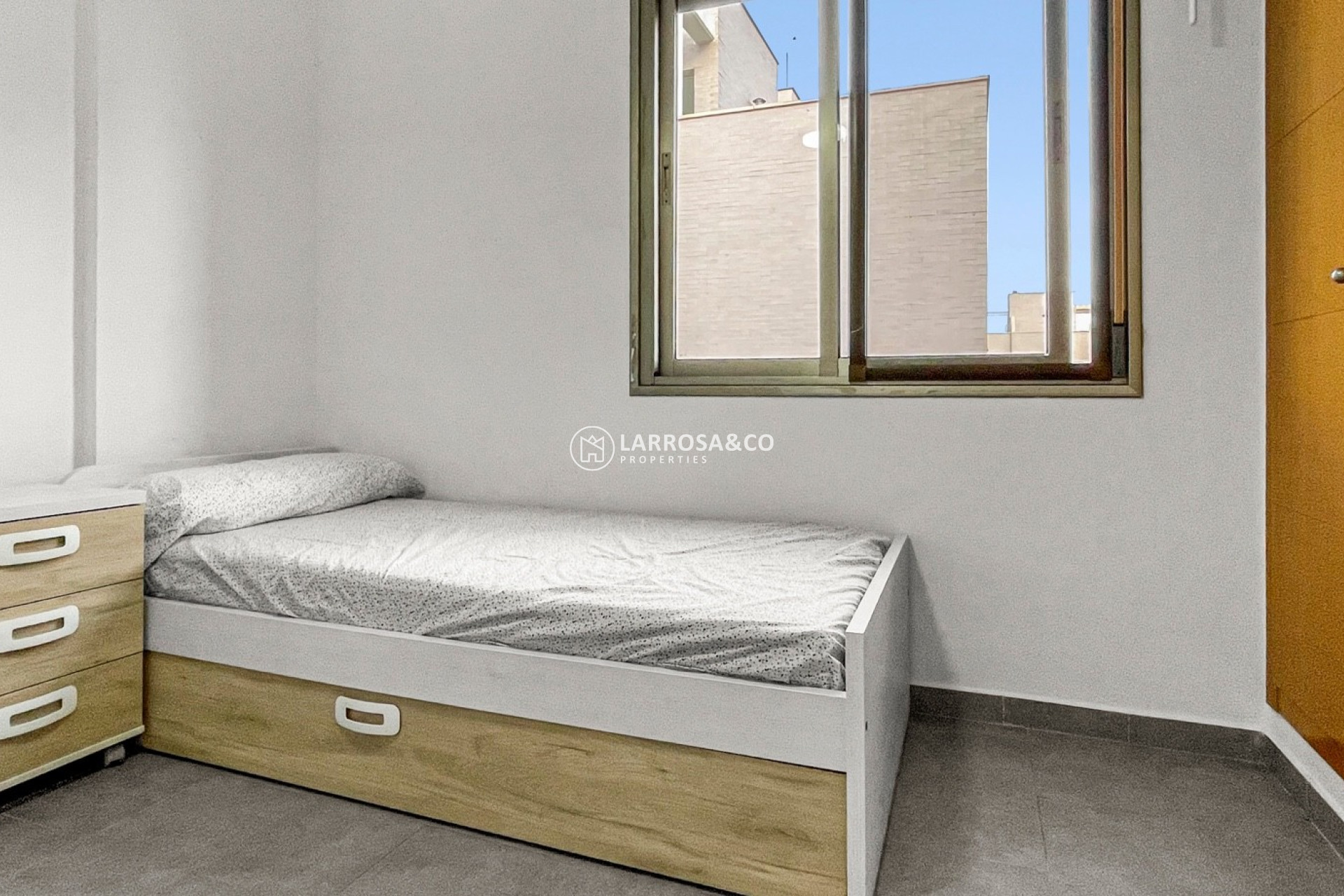 Resale - Semi-detached house - Pilar de la Horadada - Costa Blanca