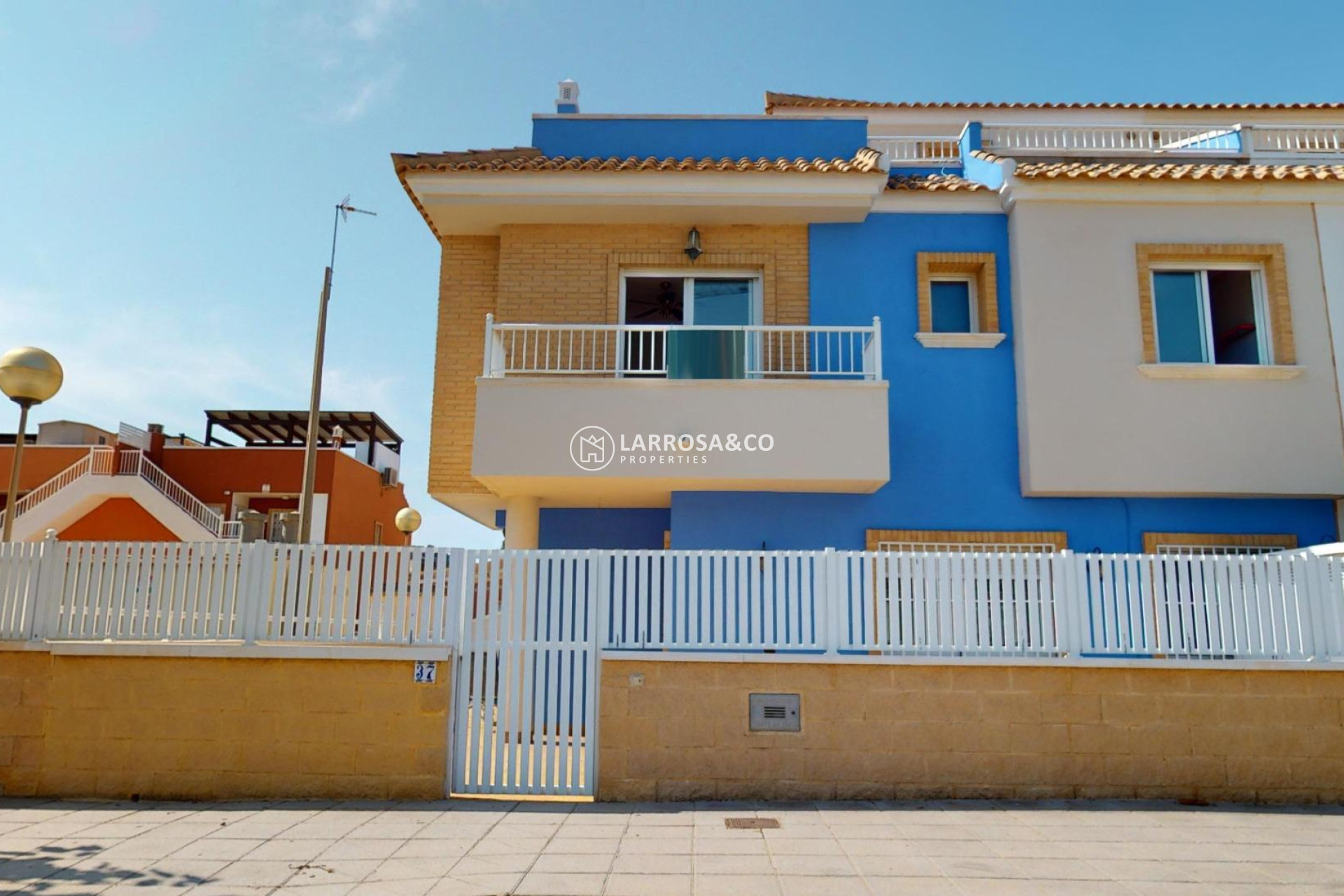 Resale - Semi-detached house - Pilar de la Horadada - El Mojón