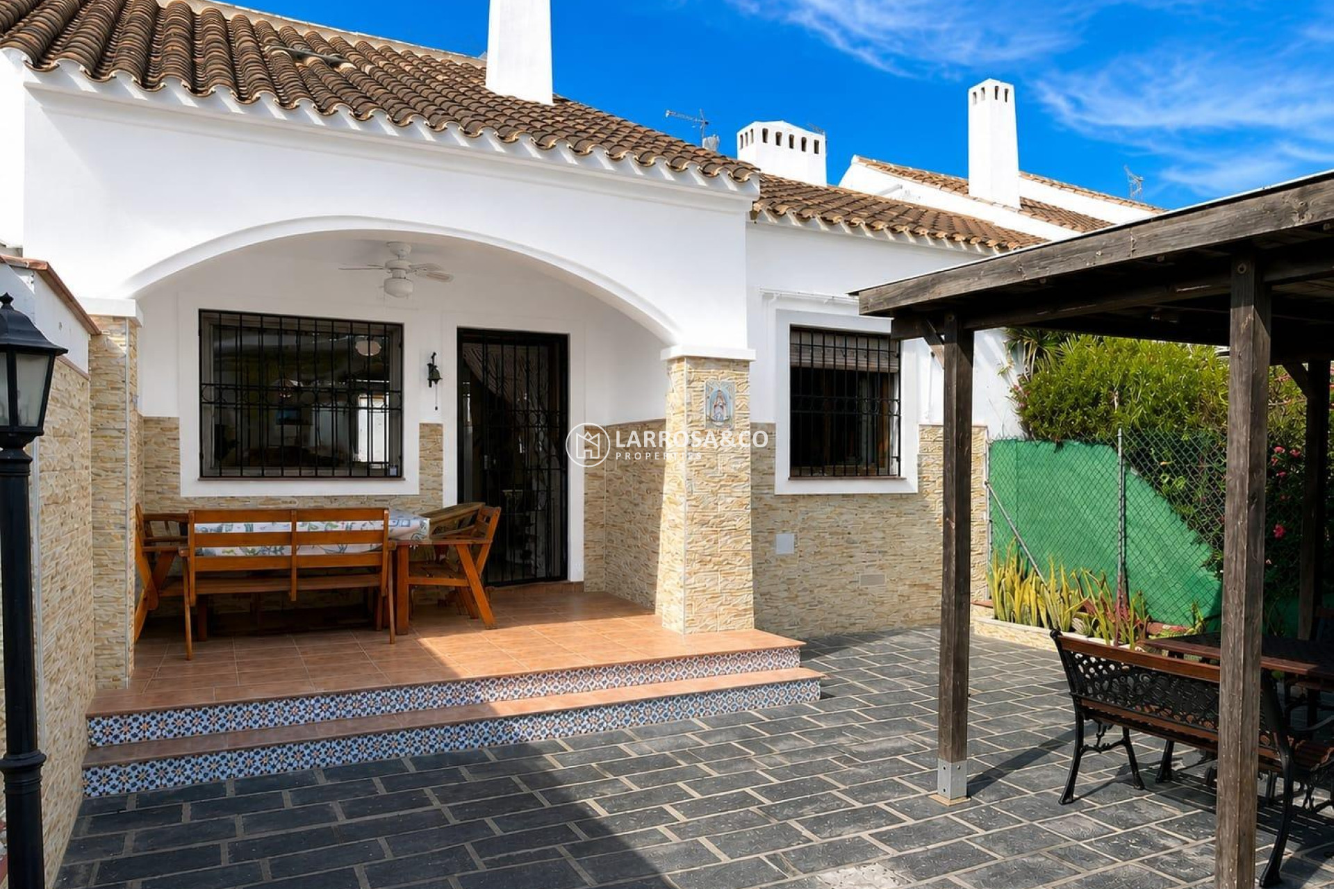 Resale - Semi-detached house - Pilar de la Horadada - Pueblo Latino