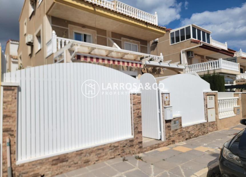 Resale - Semi-detached house - Pilar de la Horadada - Torre de la Horadada