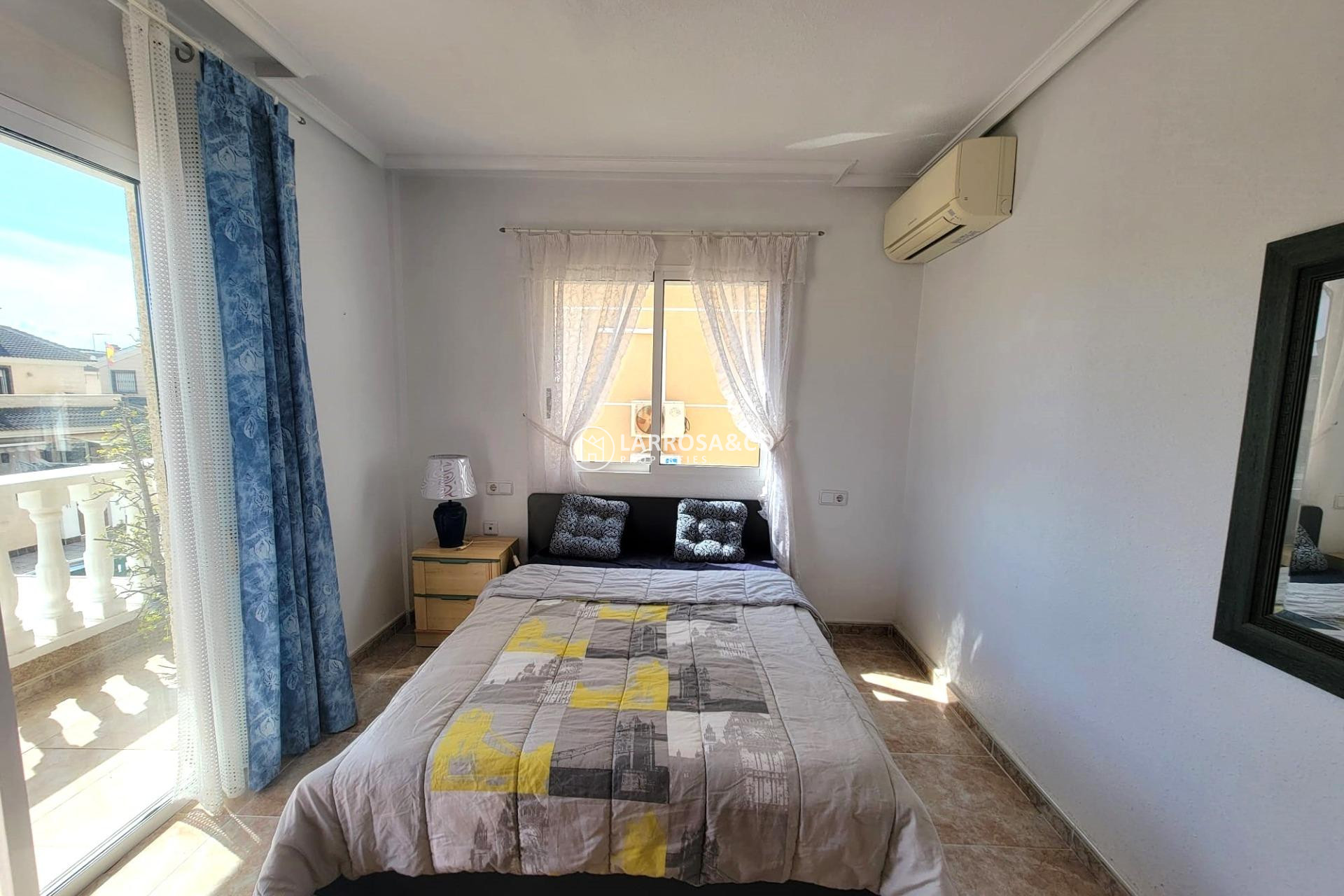 Resale - Semi-detached house - Pilar de la Horadada - Torre de la Horadada