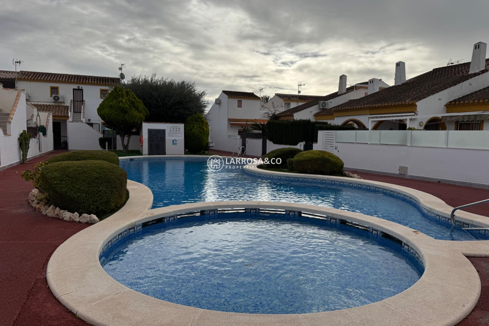 Resale - Semi-detached house - Pilar de la Horadada - Torre de la Horadada