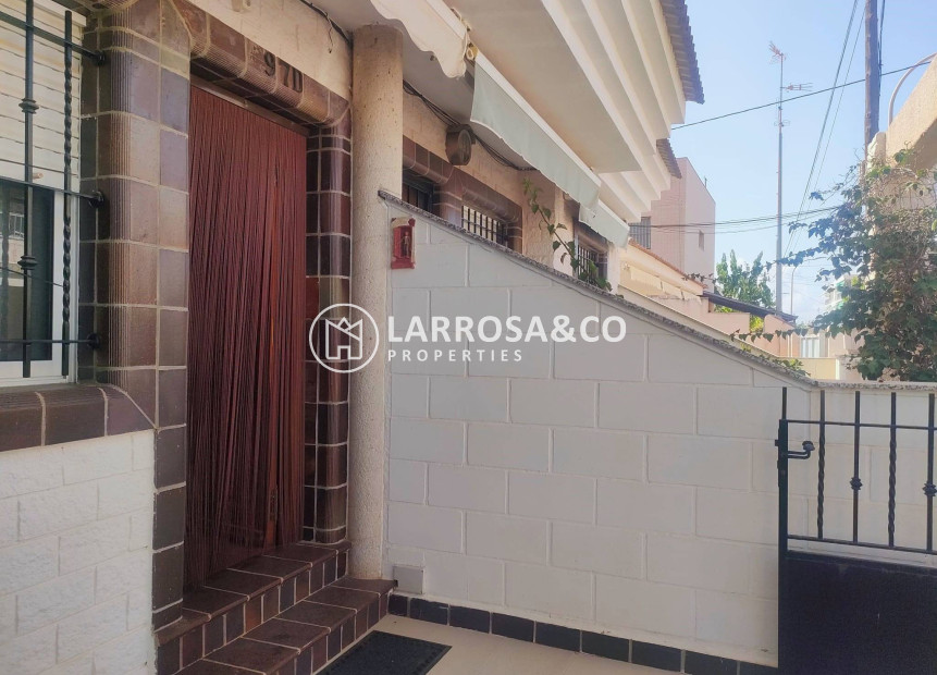 Resale - Semi-detached house - Pilar de la Horadada - Torre de la Horadada