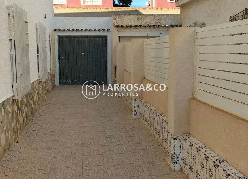 Resale - Semi-detached house - Pilar de la Horadada - Torre de la Horadada