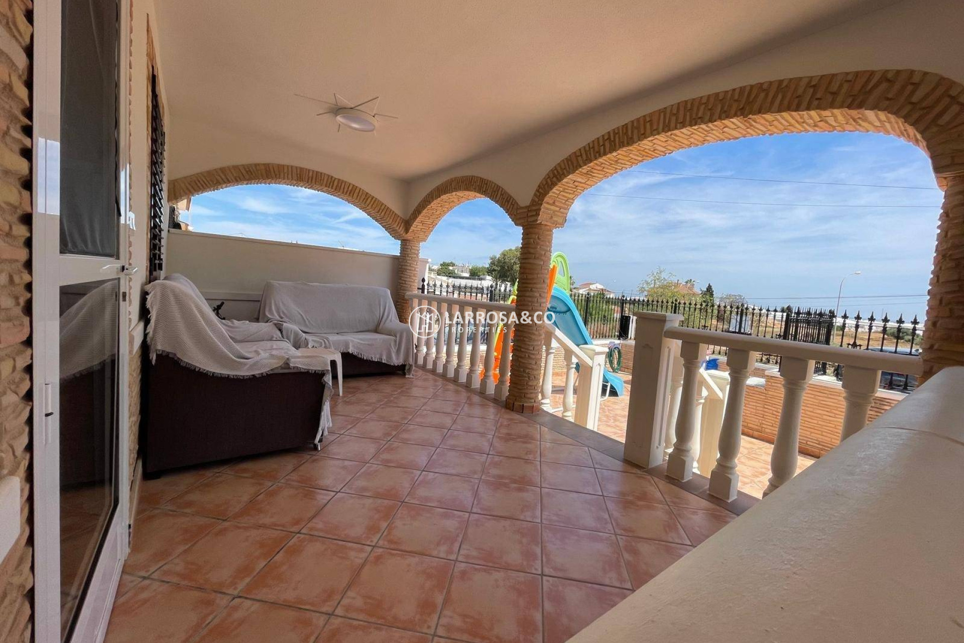 Resale - Semi-detached house - Pilar de la Horadada - Zona Pueblo