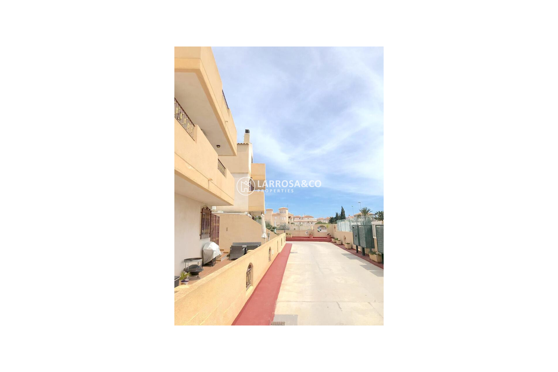 Resale - Semi-detached house - Playa Flamenca - Costa Blanca