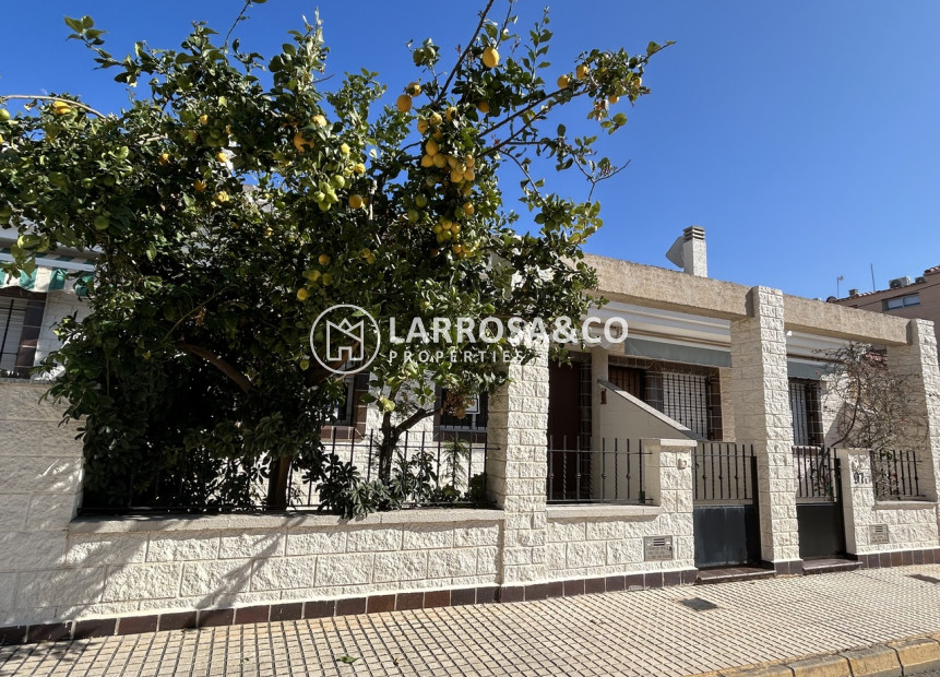 Resale - Semi-detached house - Torre de La Horadada - Costa Blanca