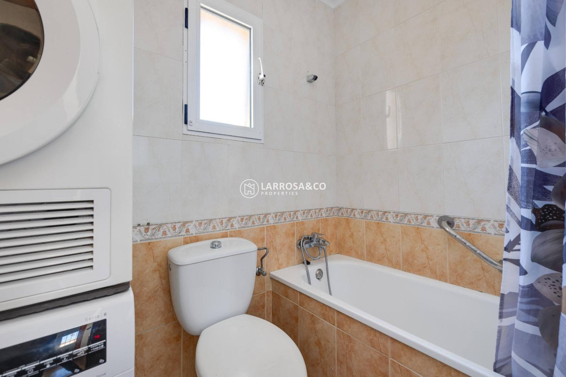 Resale - Semi-detached house - Torrevieja - Aguas Nuevas