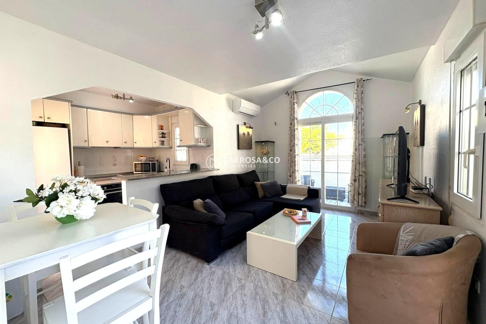 Resale - Semi-detached house - Torrevieja - Carrefour