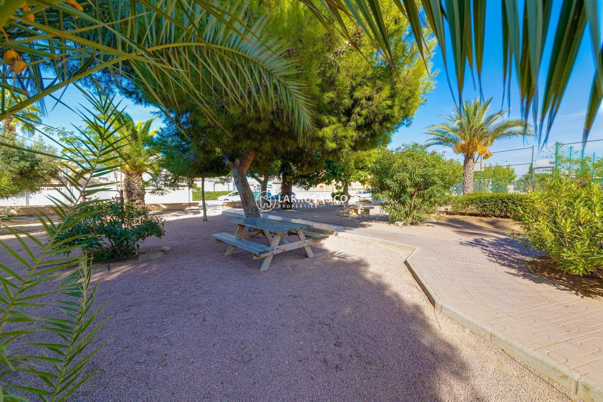 Resale - Semi-detached house - Torrevieja - Carrefour