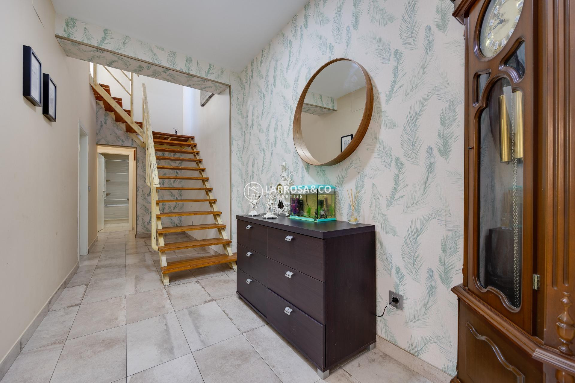 Resale - Semi-detached house - Torrevieja - Centro