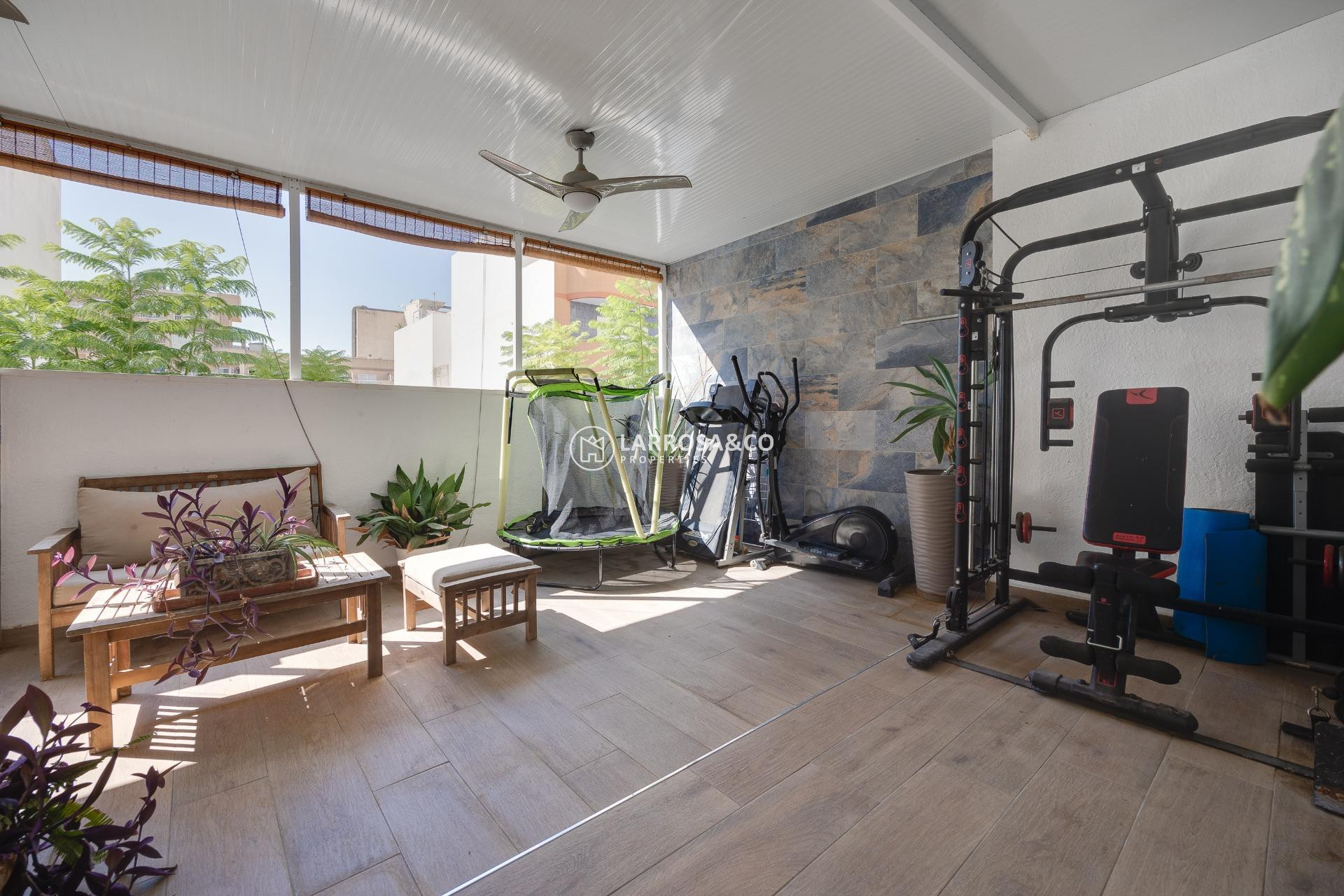 Resale - Semi-detached house - Torrevieja - Centro