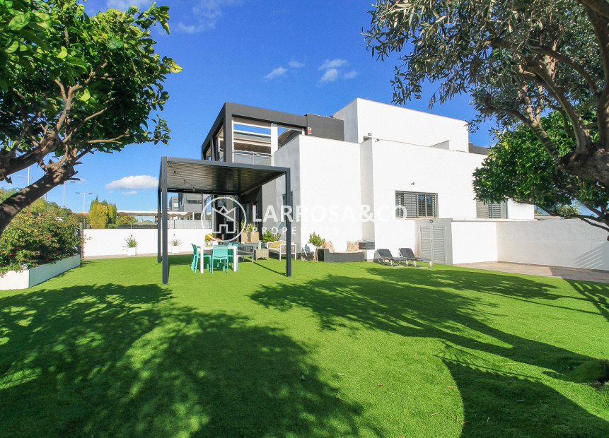 Resale - Semi-detached house - Torrevieja - Costa Blanca