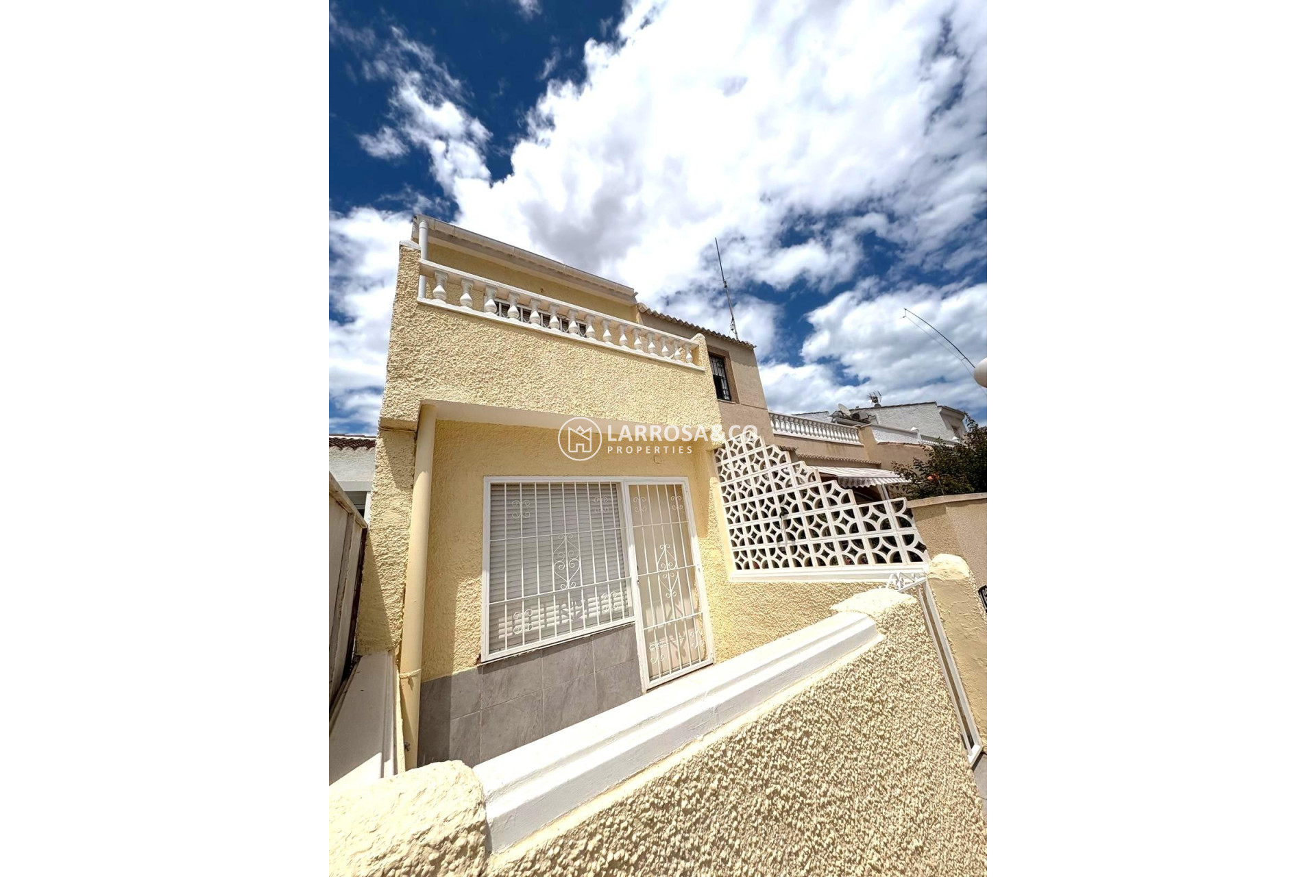 Resale - Semi-detached house - Torrevieja - El limonar