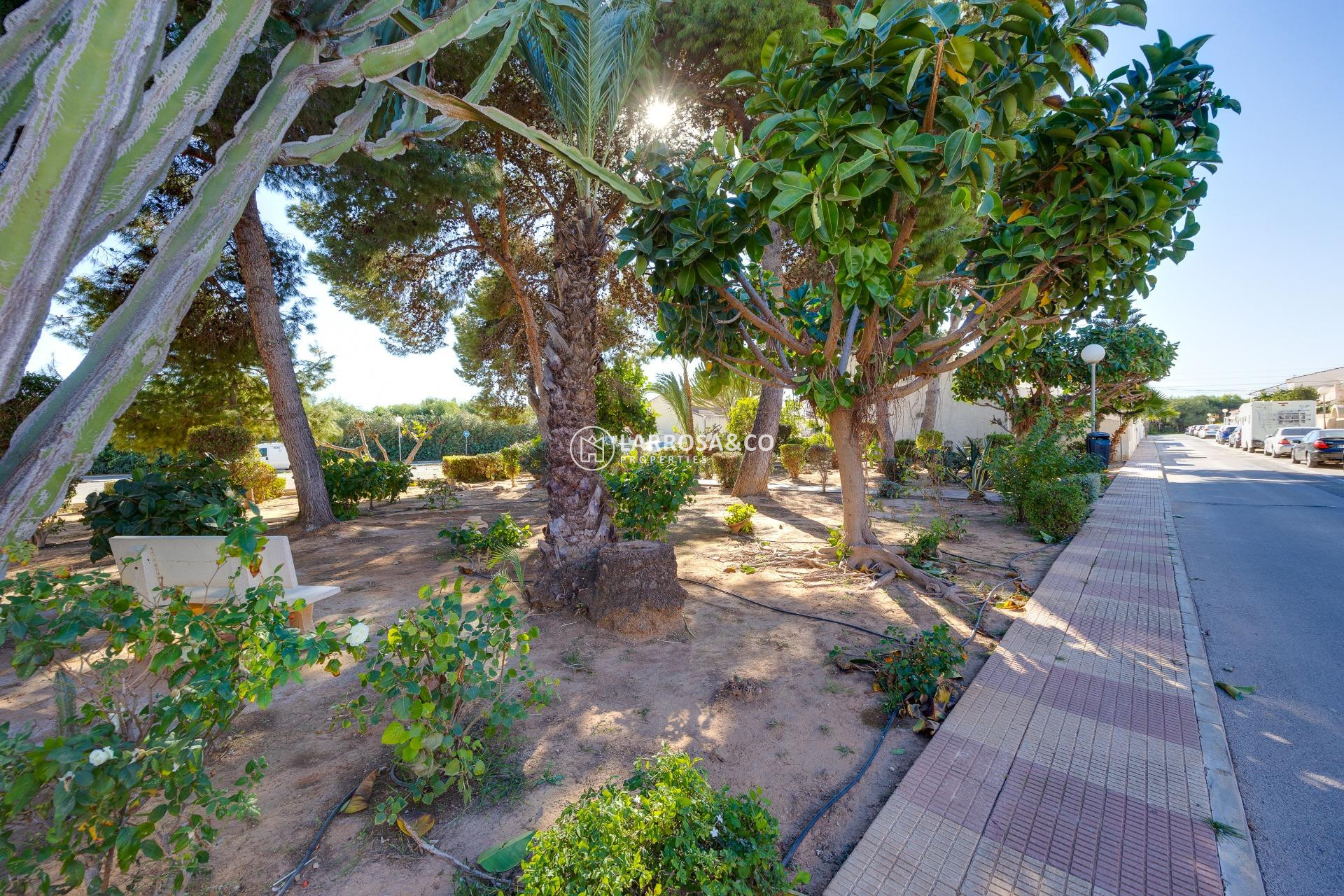 Resale - Semi-detached house - Torrevieja - El limonar