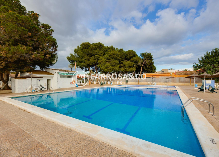 Resale - Semi-detached house - Torrevieja - El limonar