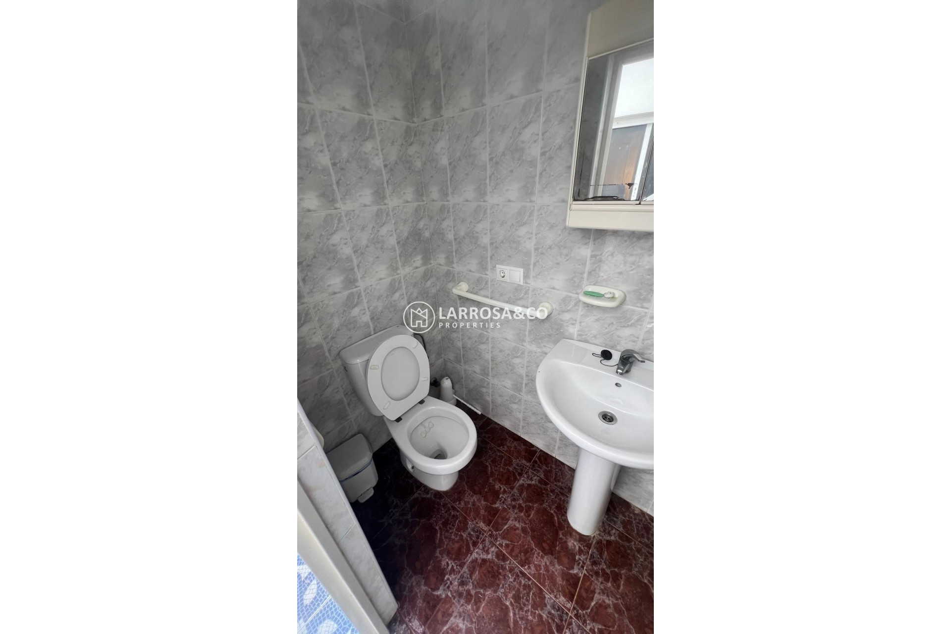 Resale - Semi-detached house - Torrevieja - Estacion de autobuses