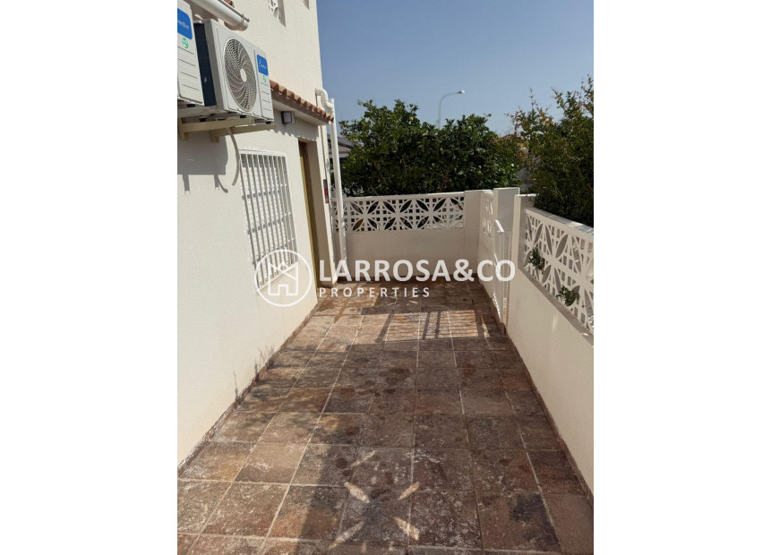 Resale - Semi-detached house - Torrevieja - La Siesta - El Salado - Torreta