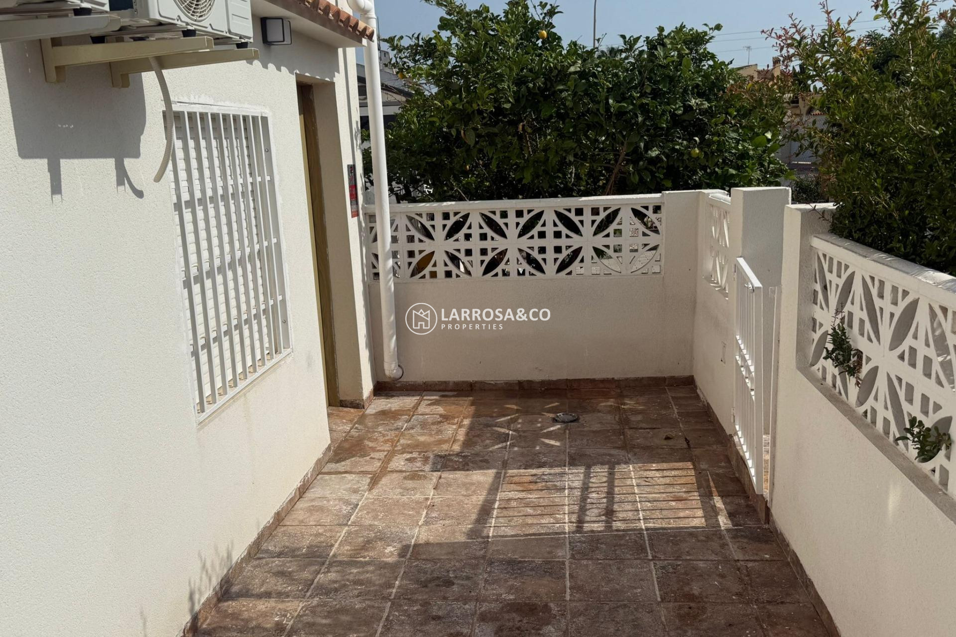 Resale - Semi-detached house - Torrevieja - La Siesta - El Salado - Torreta