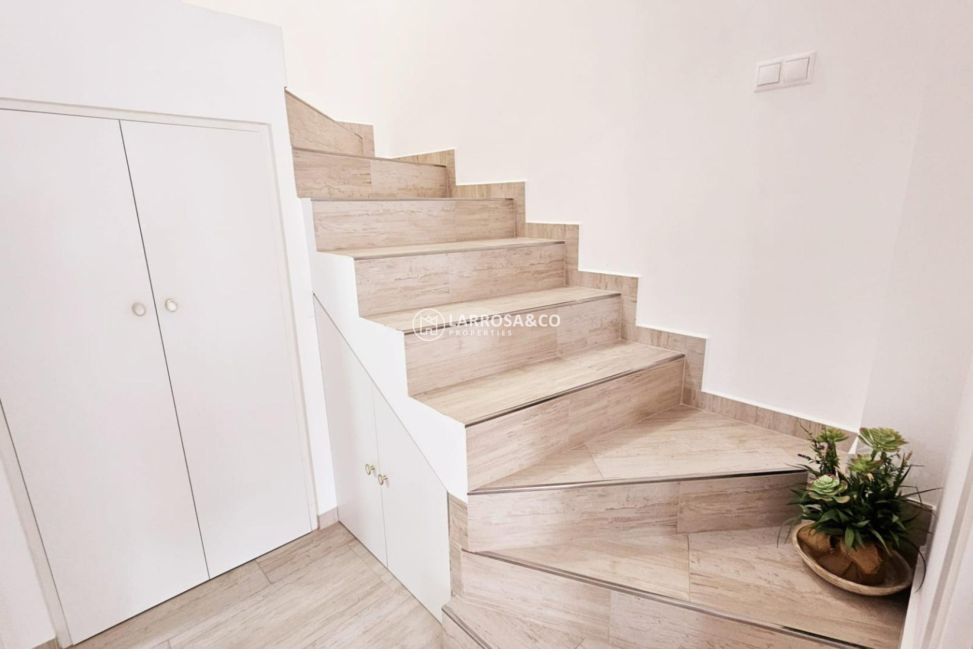 Resale - Semi-detached house - Torrevieja - La siesta