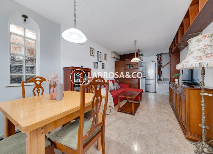 Resale - Semi-detached house - Torrevieja - Lago jardin