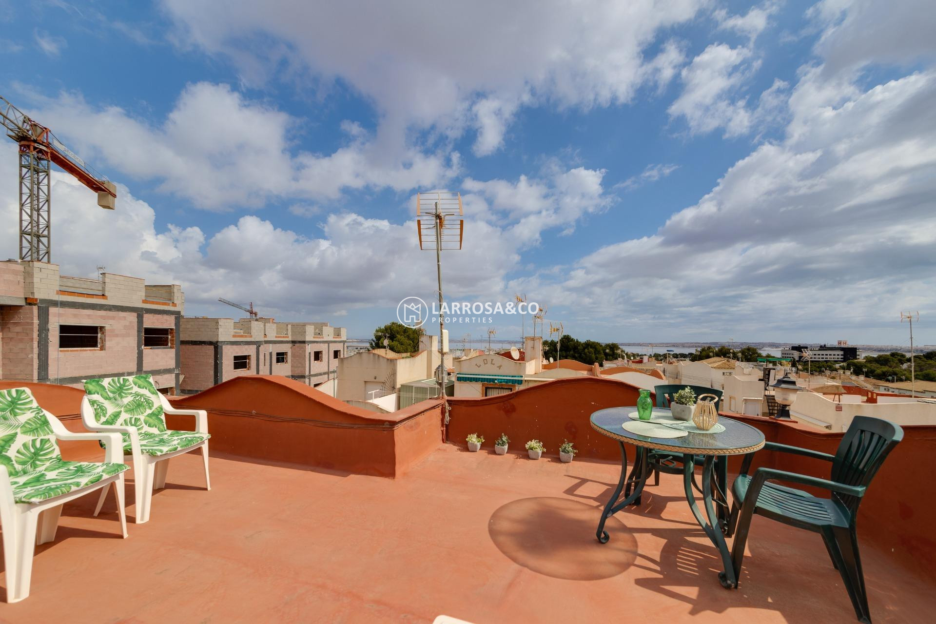 Resale - Semi-detached house - Torrevieja - Lago jardin