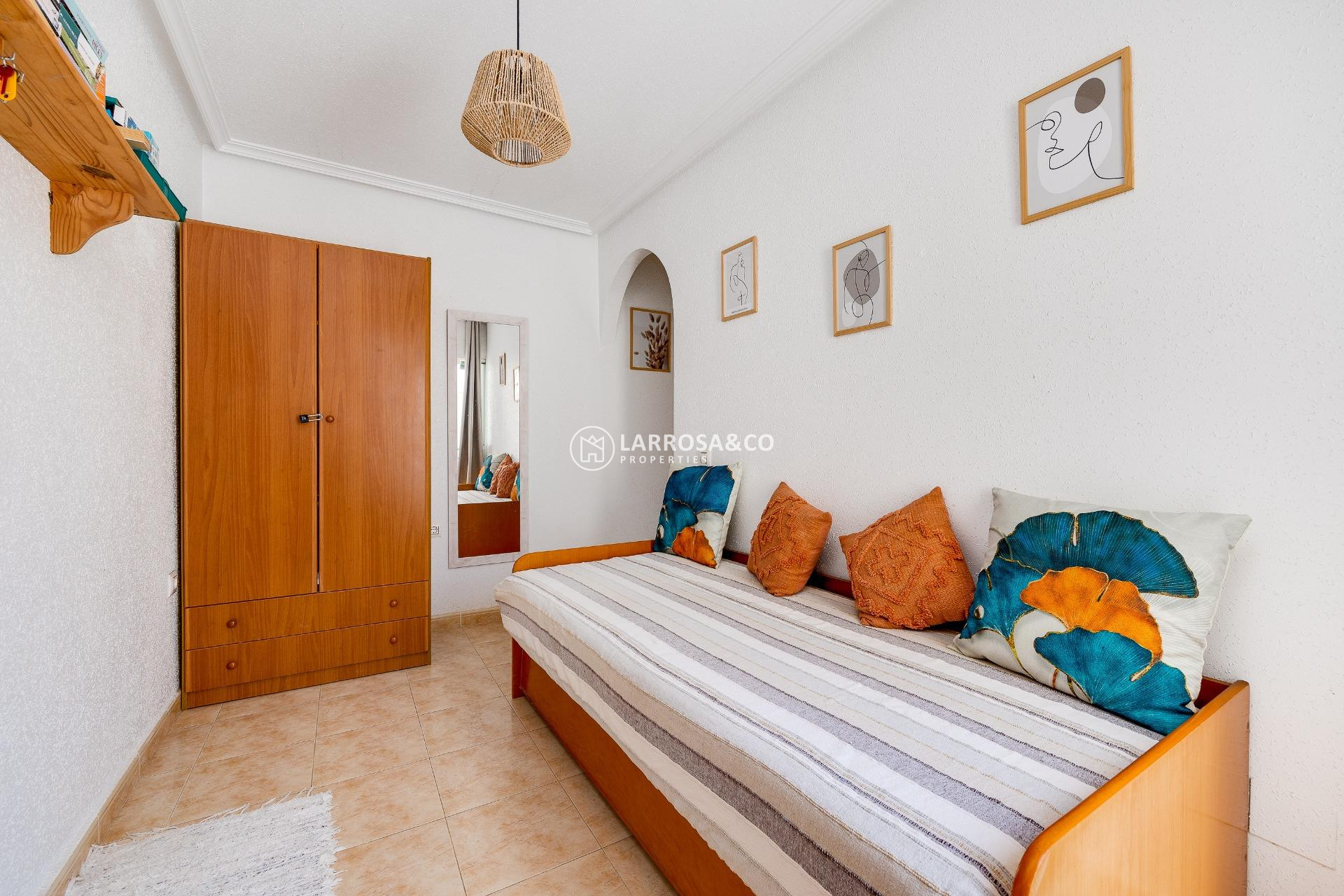 Resale - Semi-detached house - Torrevieja - Los Altos