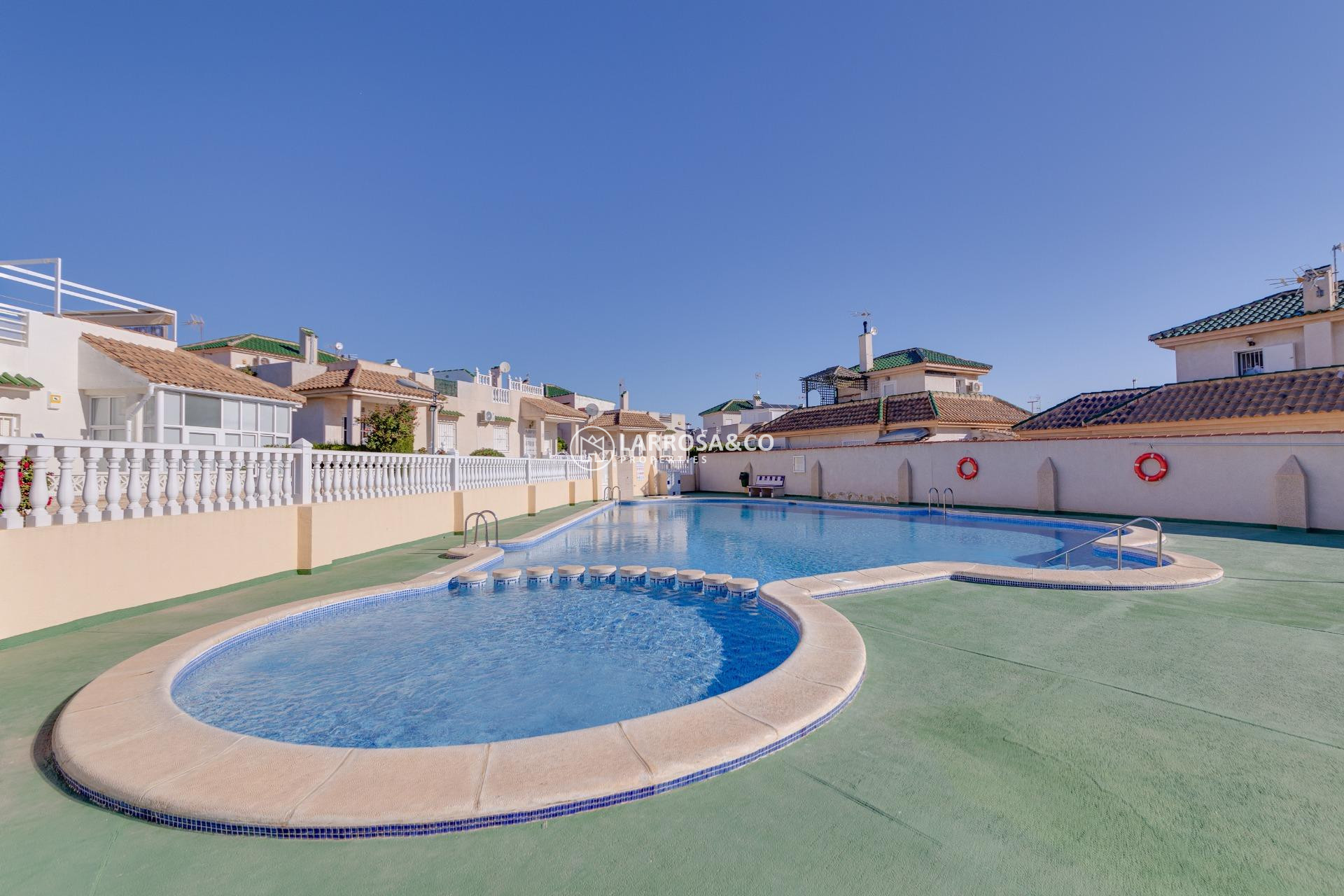 Resale - Semi-detached house - Torrevieja - Los Altos