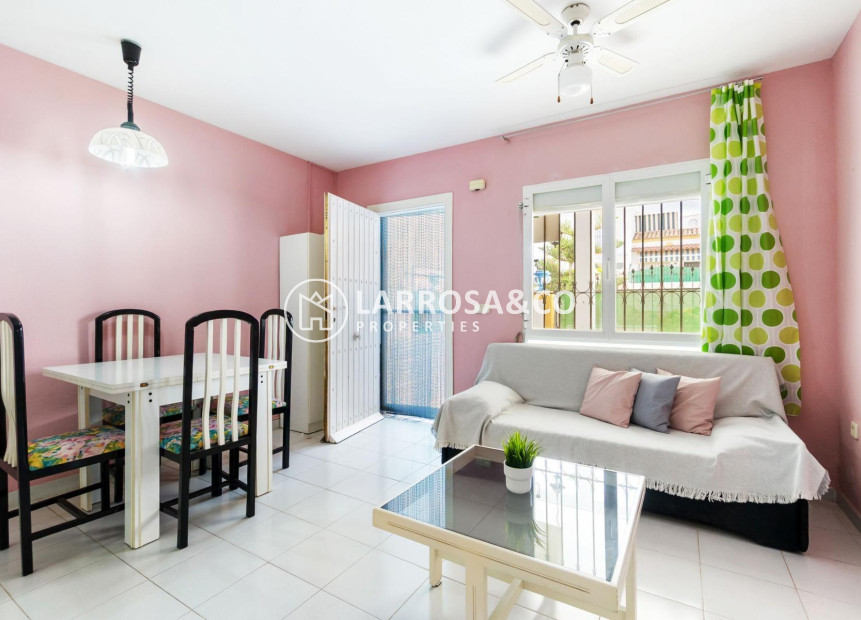 Resale - Semi-detached house - Torrevieja - Los Altos