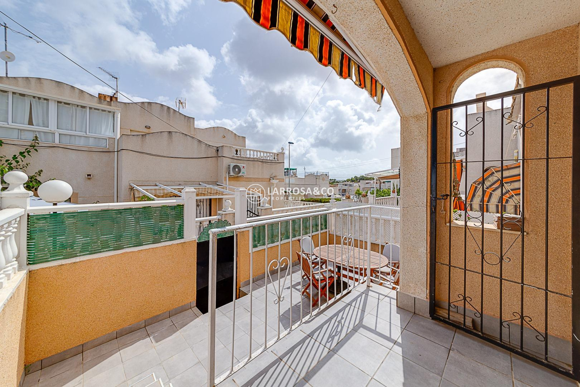 Resale - Semi-detached house - Torrevieja - Los Balcones