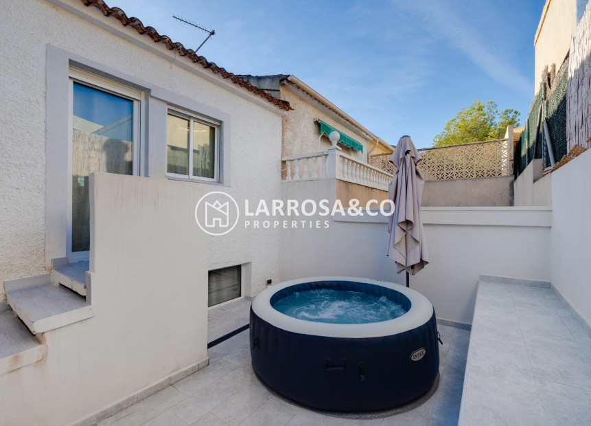 Resale - Semi-detached house - Torrevieja - Los Balcones