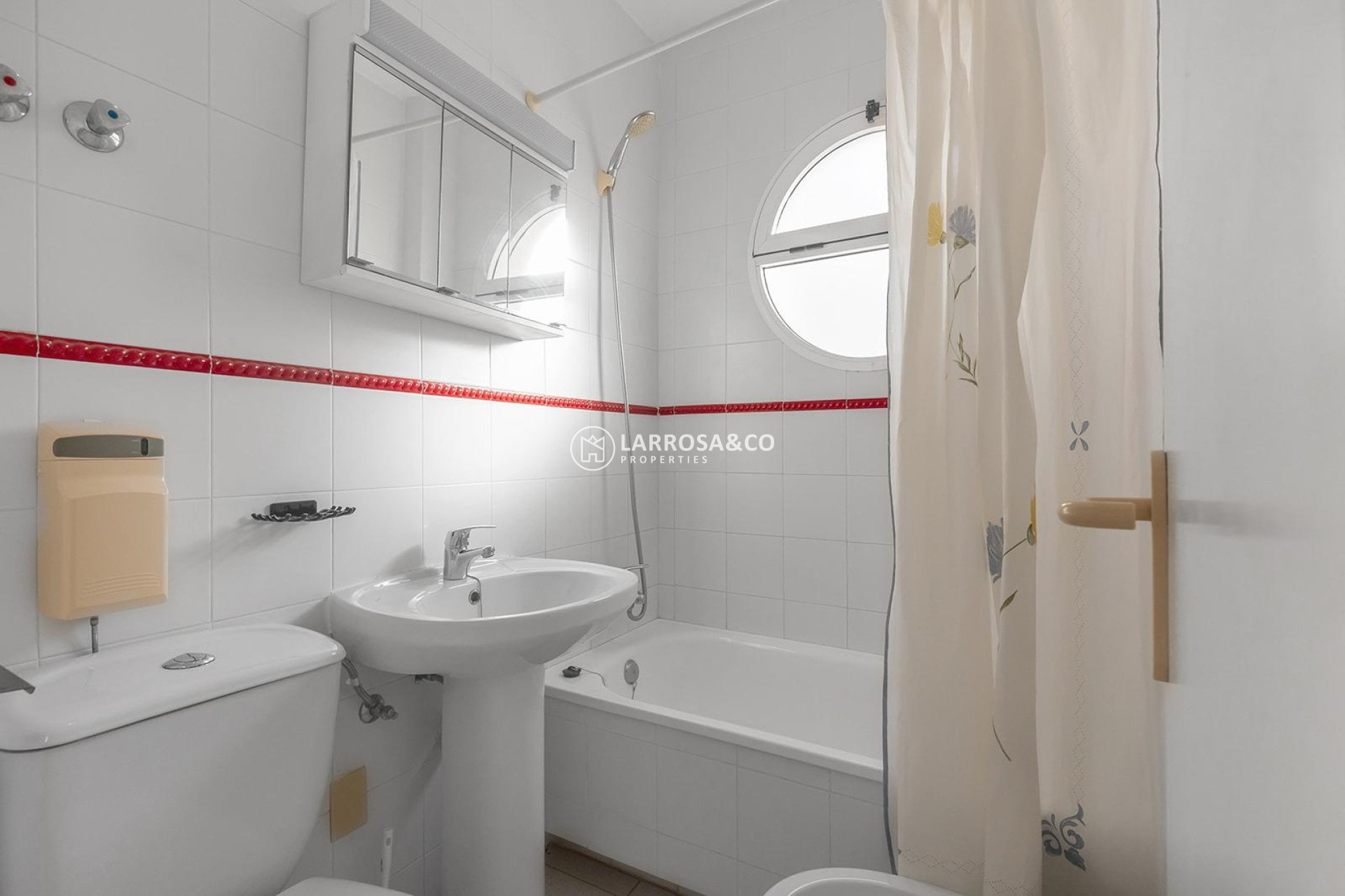 Resale - Semi-detached house - Torrevieja - Los Frutales